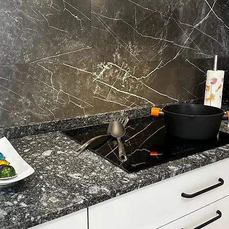 Alimarc Urban Apartment