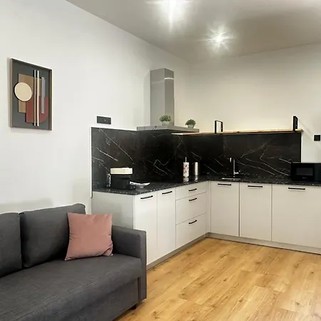 Alimarc Urban Апартаменти *